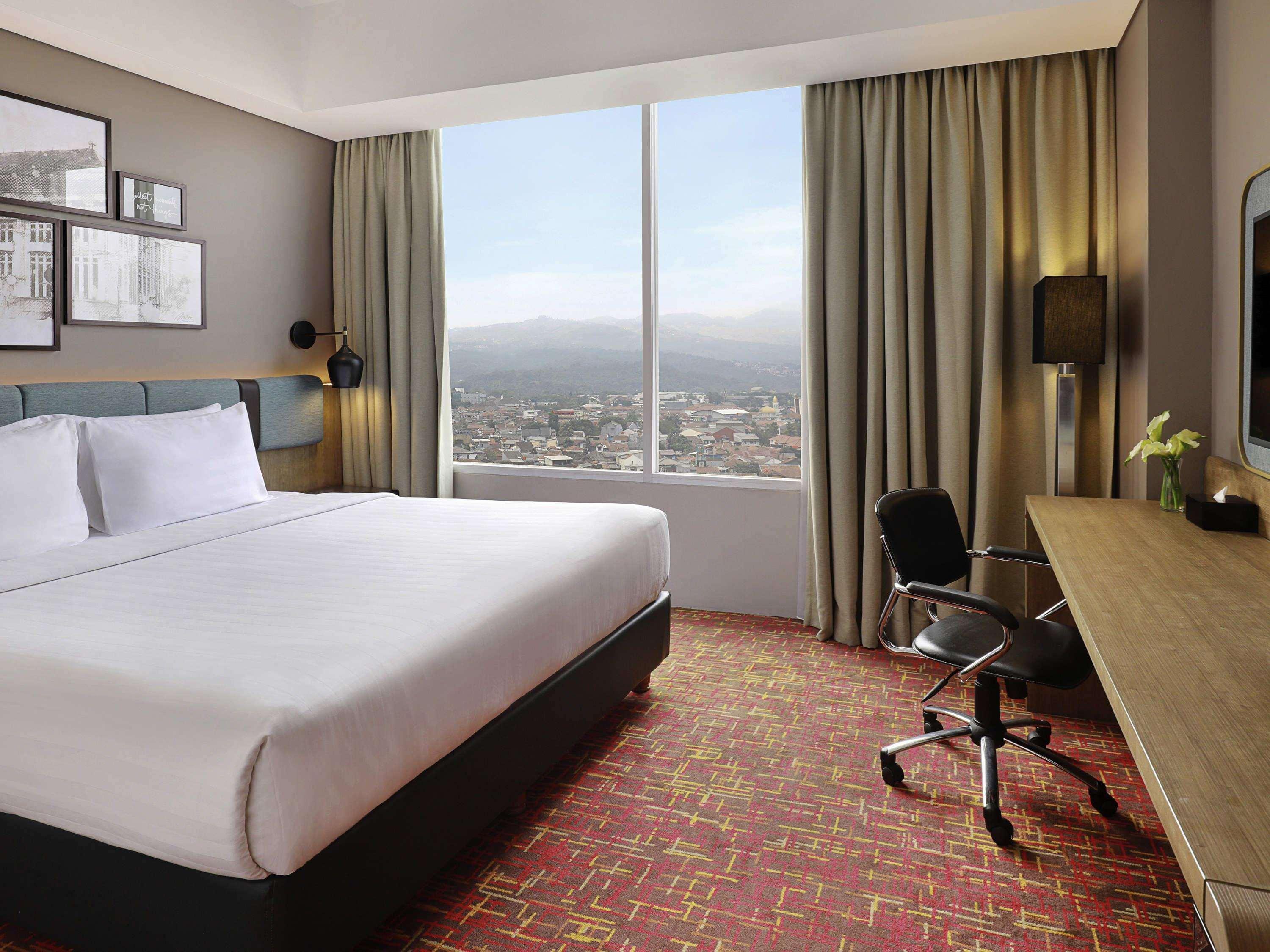 Mercure Bandung Nexa Supratman Exteriér fotografie