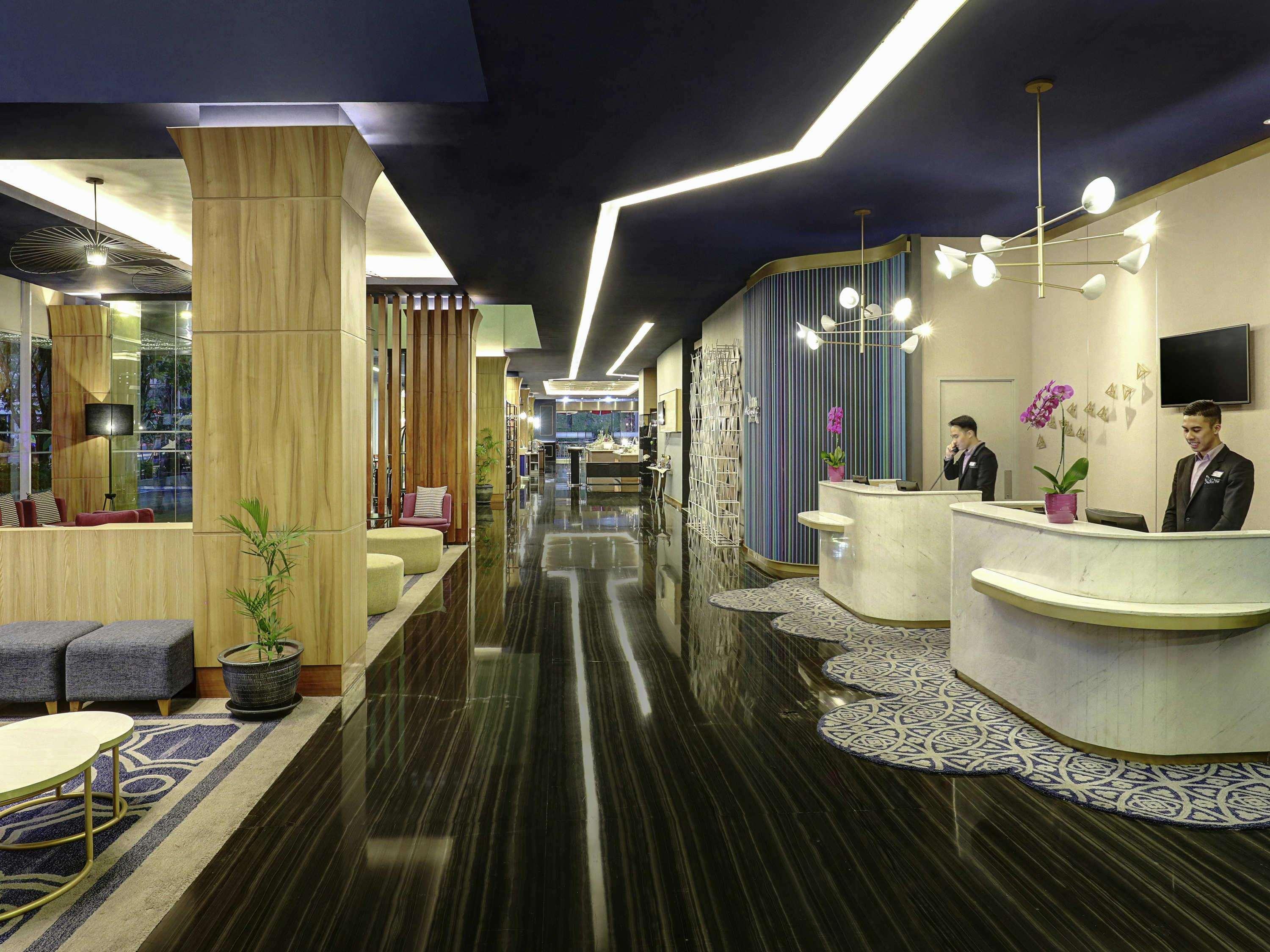Mercure Bandung Nexa Supratman Exteriér fotografie