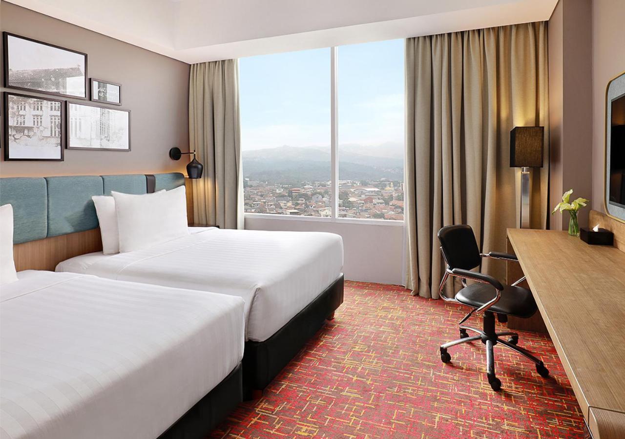 Mercure Bandung Nexa Supratman Exteriér fotografie