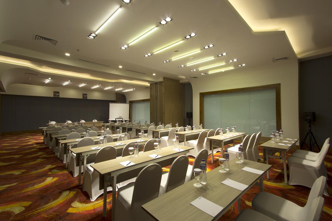 Mercure Bandung Nexa Supratman Exteriér fotografie